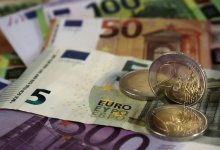 Нацбанк зафиксировал рекордный рост евро и укрепление рубля