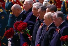 Глава Казахстана почтил память павших воинов в Москве