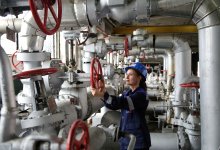 "С мужчинами проще": есть ли в энергетике Казахстана гендерное равенство