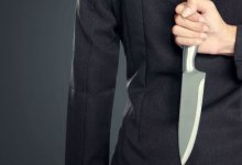 36 ударов ножом: россиянка жестоко расправилась с мужем