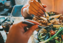 Казахстанцы тратят более половины суток на сон и еду