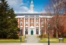 Гарварду запретили принимать иностранных студентов