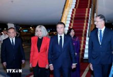 Макрон получил пощечину от супруги во время визита во Вьетнам