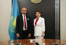 Борьба с онлайн-угрозами: Казахстан и Meta создают рабочую группу