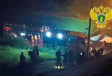 Мост рухнул на поезд в России – семь погибших, десятки раненых