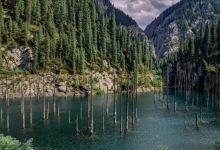 Погружение в озеро Каинды сняли на видео