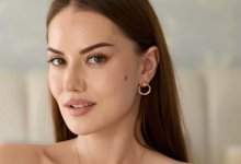 Звезда сериала "Королек – птичка певчая" напомнила о женственности