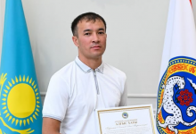 Алматинец, потушивший пожар в жилом комплексе, получил награду