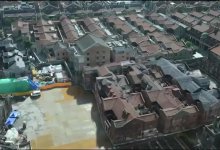"Шагающее" здание сняли на видео в Китае