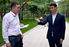 Дархан Сатыбалды возмутился заменой целого асфальта и бордюров