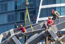 Когда первые пассажиры проедут по ЛРТ в Астане