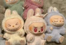 Мужчину наказали за ввоз на самолете трендовых игрушек Лабубу