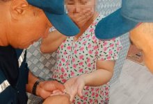 Спасатели вызволили палец из кольца в Костанае