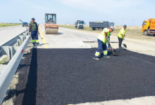 Поврежденный асфальт залатали в Павлодарской области