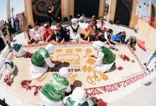 Войлок изготовили мастера из 11 стран в Актау