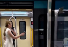 В сети опубликовали видео, как выглядят вагоны ЛРТ изнутри