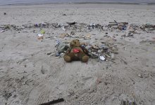 Пляж утопает в мусоре: карагандинцы возмущены поведением отдыхающих