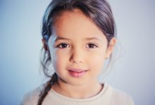 Била дочь за грязную обувь: женщину лишили родительских прав в Кокшетау