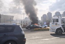 "ГАЗель" загорелась на дороге в Алматы (ВИДЕО)