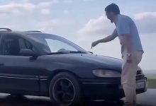 "Д – алға, Р – артқа": казахстанец учил жену водить и рассмешил Казнет