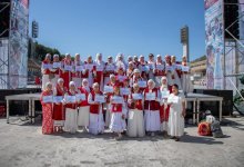 Мировой рекорд: құрақ көрпе площадью более 1300 кв. м. создали на "Медеу" в Алматы