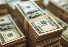 Курс доллара стремительно растет