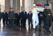Токаев посетил мавзолей Ататюрка
