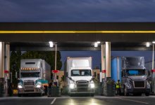 Грузовик раздавил водителя на заправке в Кокшетау