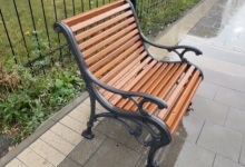 Одноместная скамейка привлекла внимание астанчан (ВИДЕО)