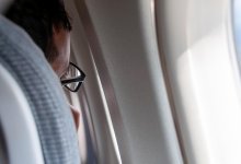 Почему в полете отекают ноги, и чем это может быть опасно