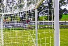 Футбольные ворота упали на мальчика в Павлодарской области