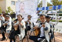 180 лет Абая: 40 столичных школьников прочитали стихи великого поэта