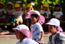 “До сих пор без денег”: воспитатели в Актобе ждут зарплату за июль