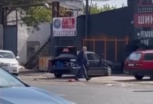 Мужчина кидался с молотком на женщину в Караганде (ВИДЕО)