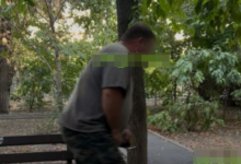 Мужчина мастурбировал напротив алматинки и снимал это на видео