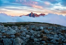 Туриста эвакуировали с высоты более 4000 метров в горах близ Алматы