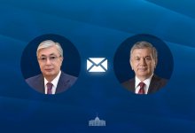 Токаев поздравил Мирзиёева с Днем независимости Узбекистана