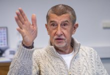 На экс-премьера напали во время предвыборной встречи в Чехии