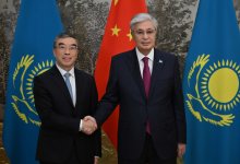 Токаев принял председателя Совета директоров Huawei