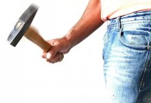 Убил мать молотком: российский подросток предстанет перед судом