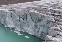 Ледяное чудо Кыргызстана попало в объектив казахстанского блогера