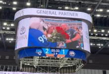 Парень сделал девушке предложение на матче в Астане