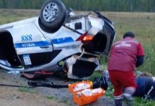 Полицейский автомобиль опрокинулся в кювет в СКО