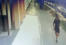 13 млн тенге украли у алматинца возле обменника (ВИДЕО)