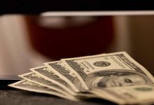 Курс доллара снова вырос на торгах
