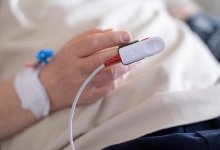 Врачи спасли мужчину после падения с 5 этажа в Шымкенте