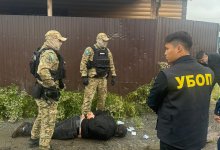 Мужчина шантажировал экс-супруга своей жены через сына в Костанайской области