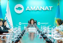 Внедрение искусственного интеллекта в систему образования обсудили в партии AMANAT