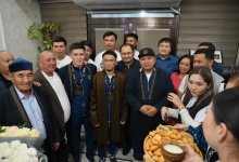 Чемпионов мира по боксу встретили в Шымкенте