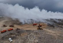 Пожар на мусорном полигоне под Алматы локализован, но работы продолжаются